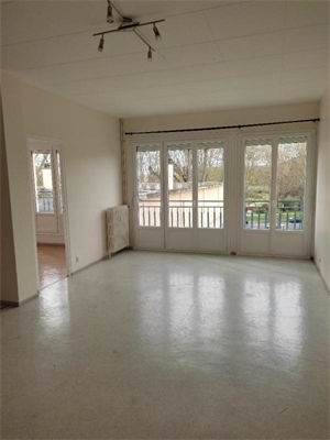 appartement à la location -   02200  SOISSONS, surface 70,09 m2 location appartement - APR472970
